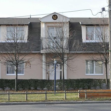 Varga-Haz Panzio Budaors Bagian luar foto